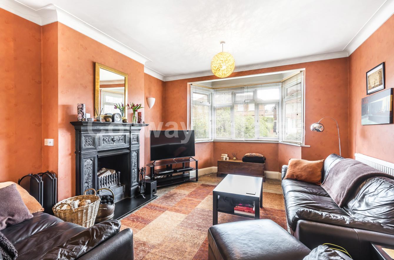 Hillside Grove, Mill Hill